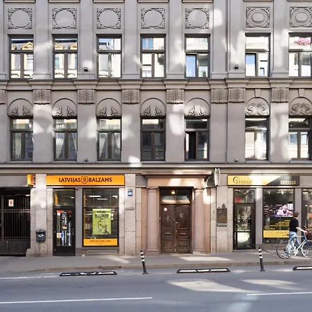 Design Pearl Apartament *